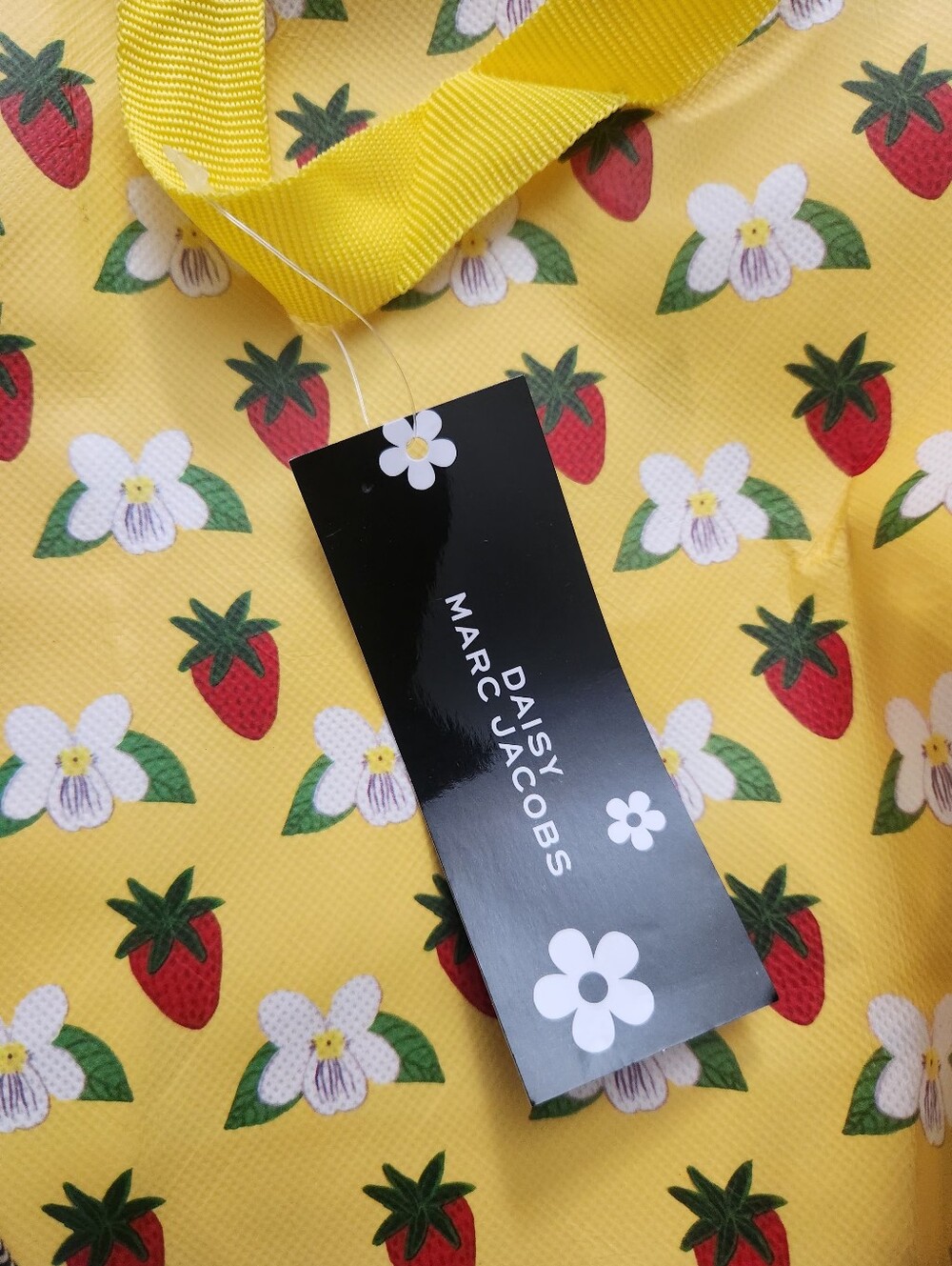 Marc Jacobs Daisy Strawberry Tote Bundle Necklace Earrings Cloud Charm - Picture 8 of 8